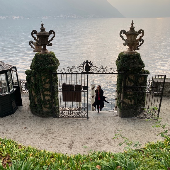 Meet your Posher, Melissa - Picture 1 of 1